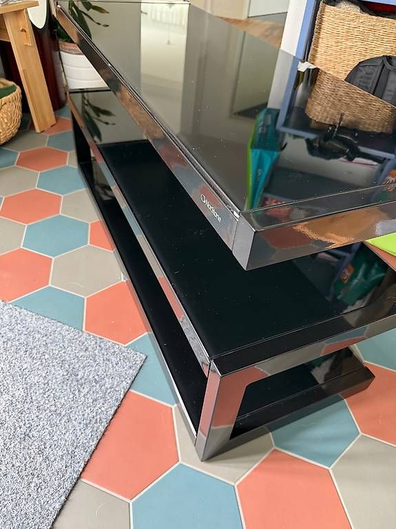 NorStone Mobili TV: Norstone Esse – Usato da Buchs SG venduto da Fierlui 1