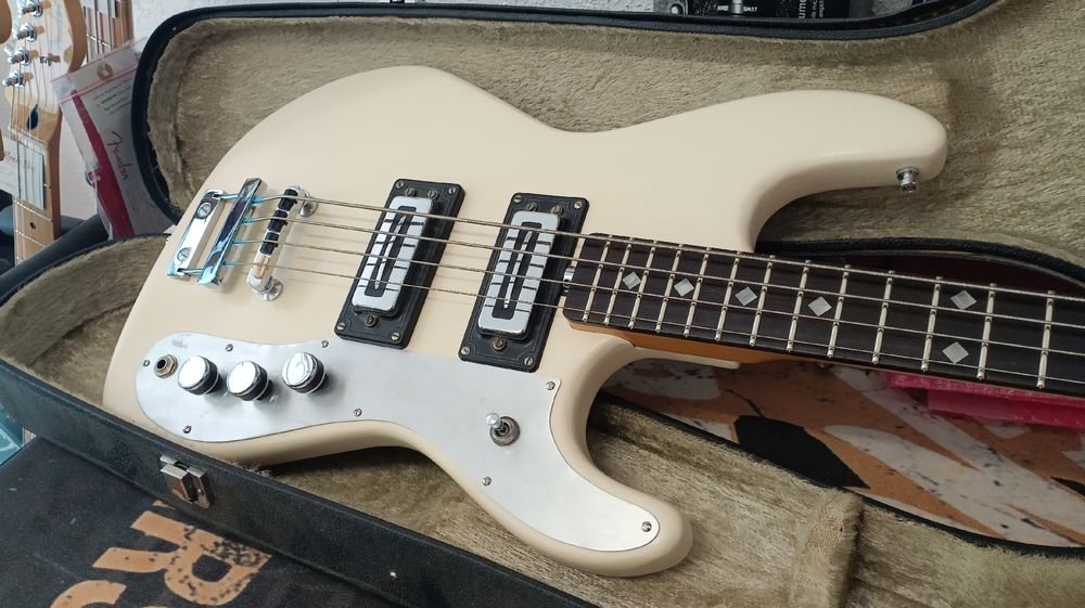 E-Bass Taifun 70s Vintage Instrument Bassgitarre (Gebraucht) in ...