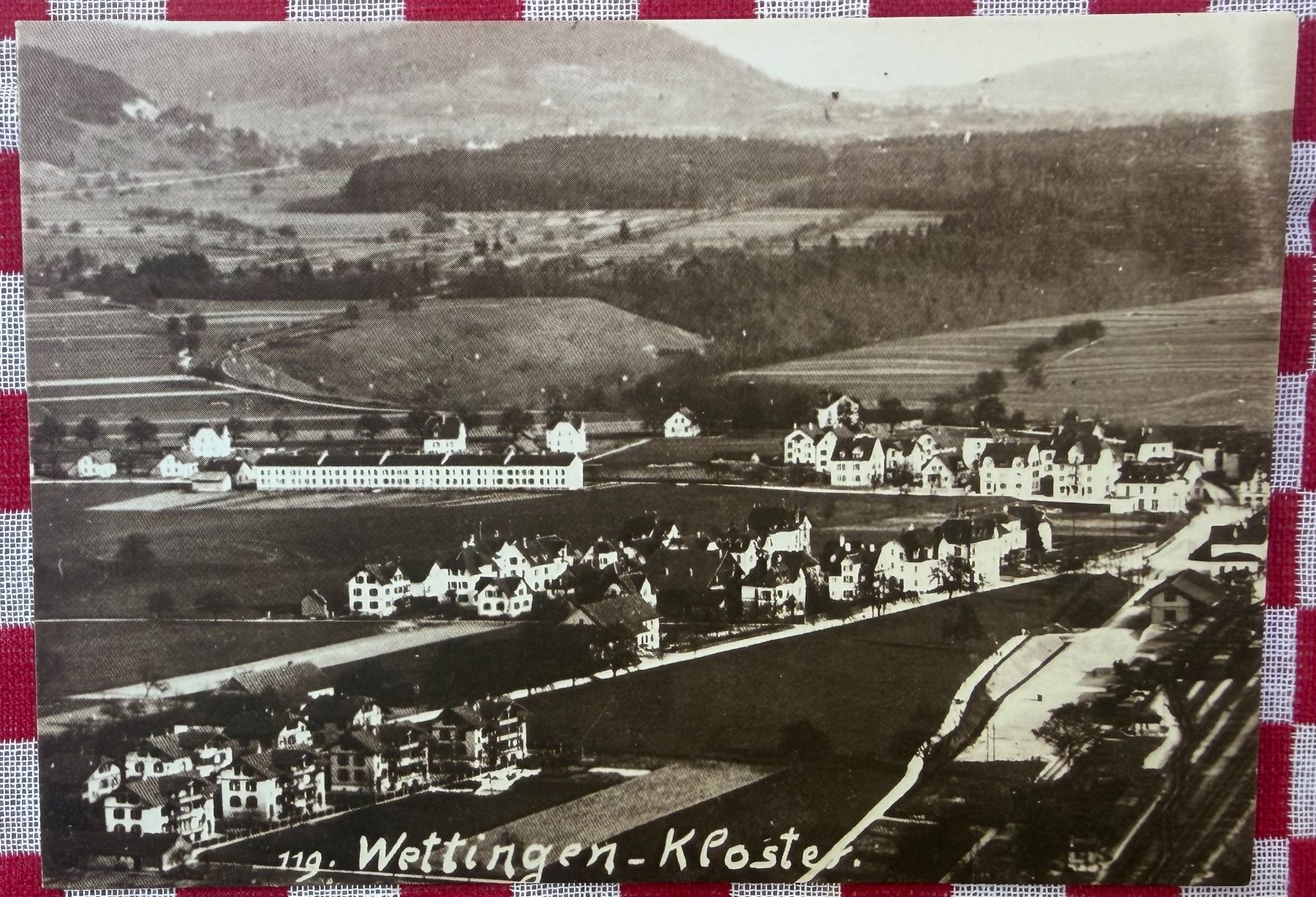 Cartes postales: WETTINGEN - Bahnhofquartier mit Kosthaus- Ansichtskarte – D'occasion à Tegerfelden par siebenmacky