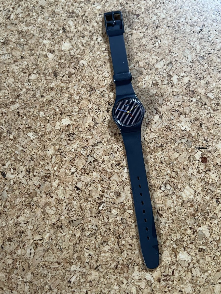 Swatch Uhren: Swatch Uhr Schwarz LADY – Gebraucht aus Basel von bellespirit 1