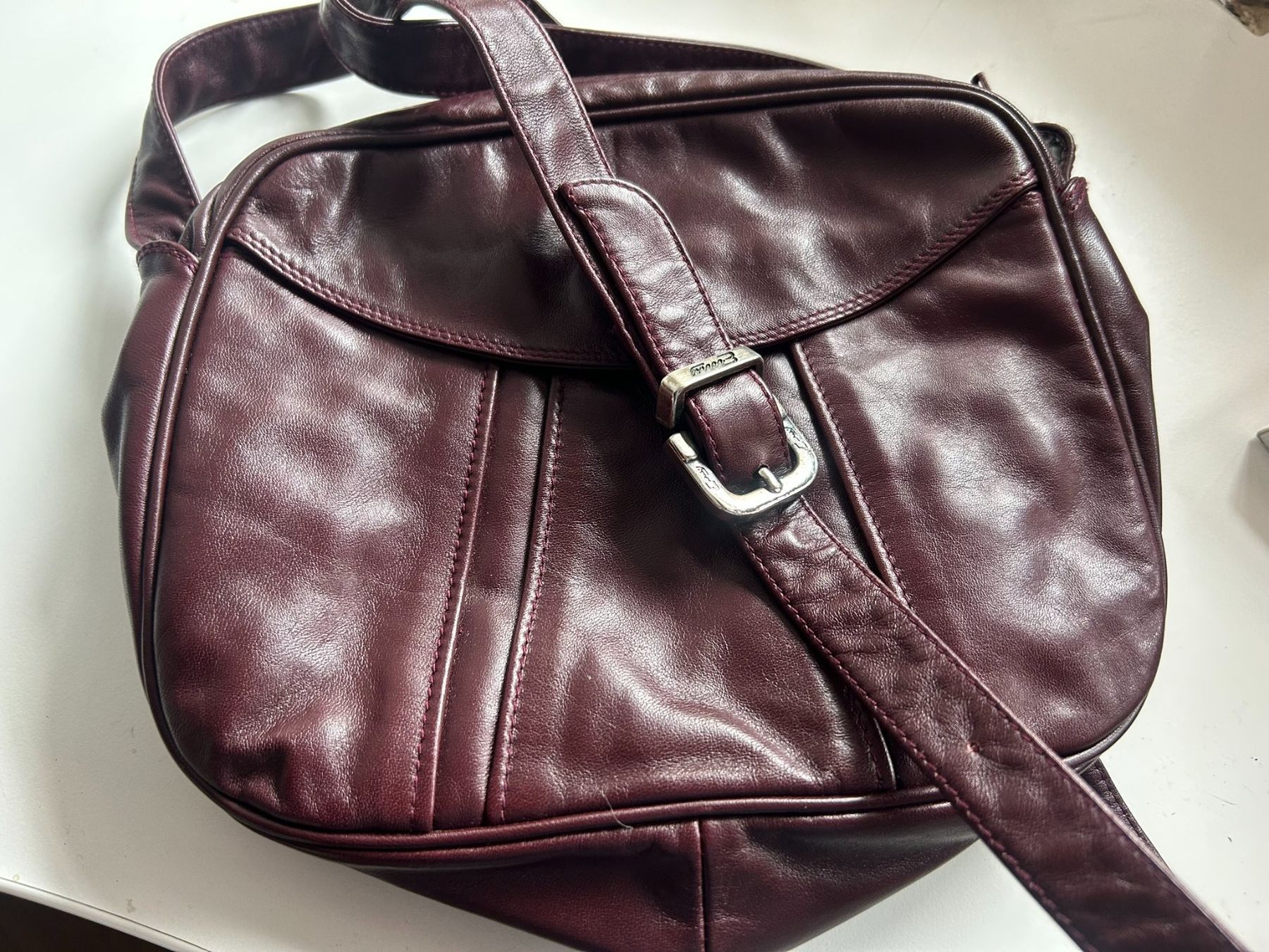 Borse da donna: Handtasche / Umhängetasche Enny – Usato da Iseltwald venduto da Waldisch