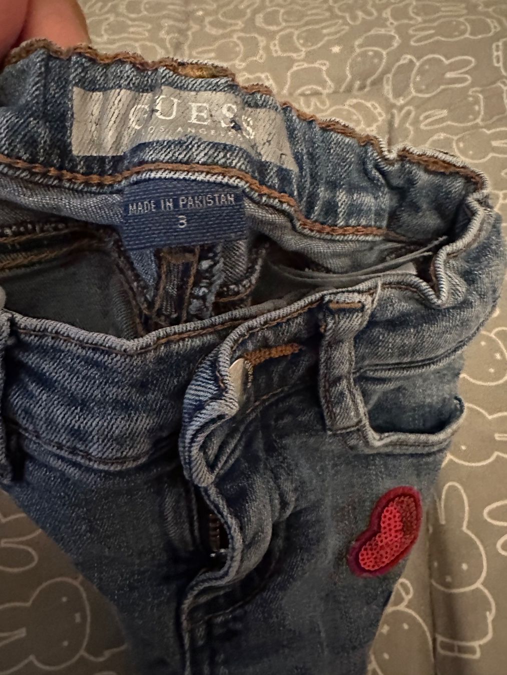 Guess Pantaloni: Guess Baby trousers 92 – Usato da Zürich venduto da Bybyana 2