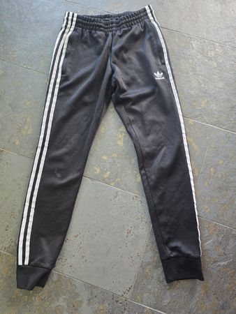 Adidas Trainingshose schwarz Grösse XS guter Zustand
