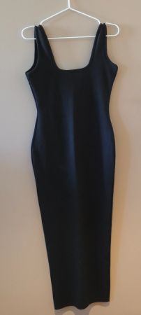 Schwarzes Kleid – Figurbetont, Dehnbarer Polyester