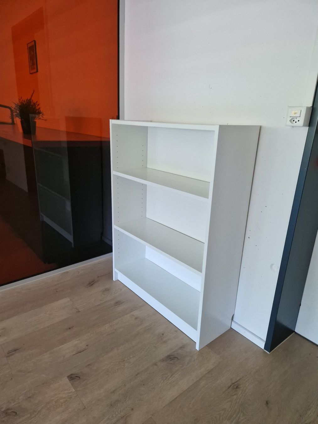Ikea Scaffali: weisses Regal 106x80x28 - ab CHF 1.00 – Usato da Rheinfelden venduto da Suxesiv