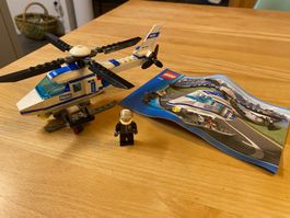 LEGO City 7741 – Polizeihelikopter – komplett