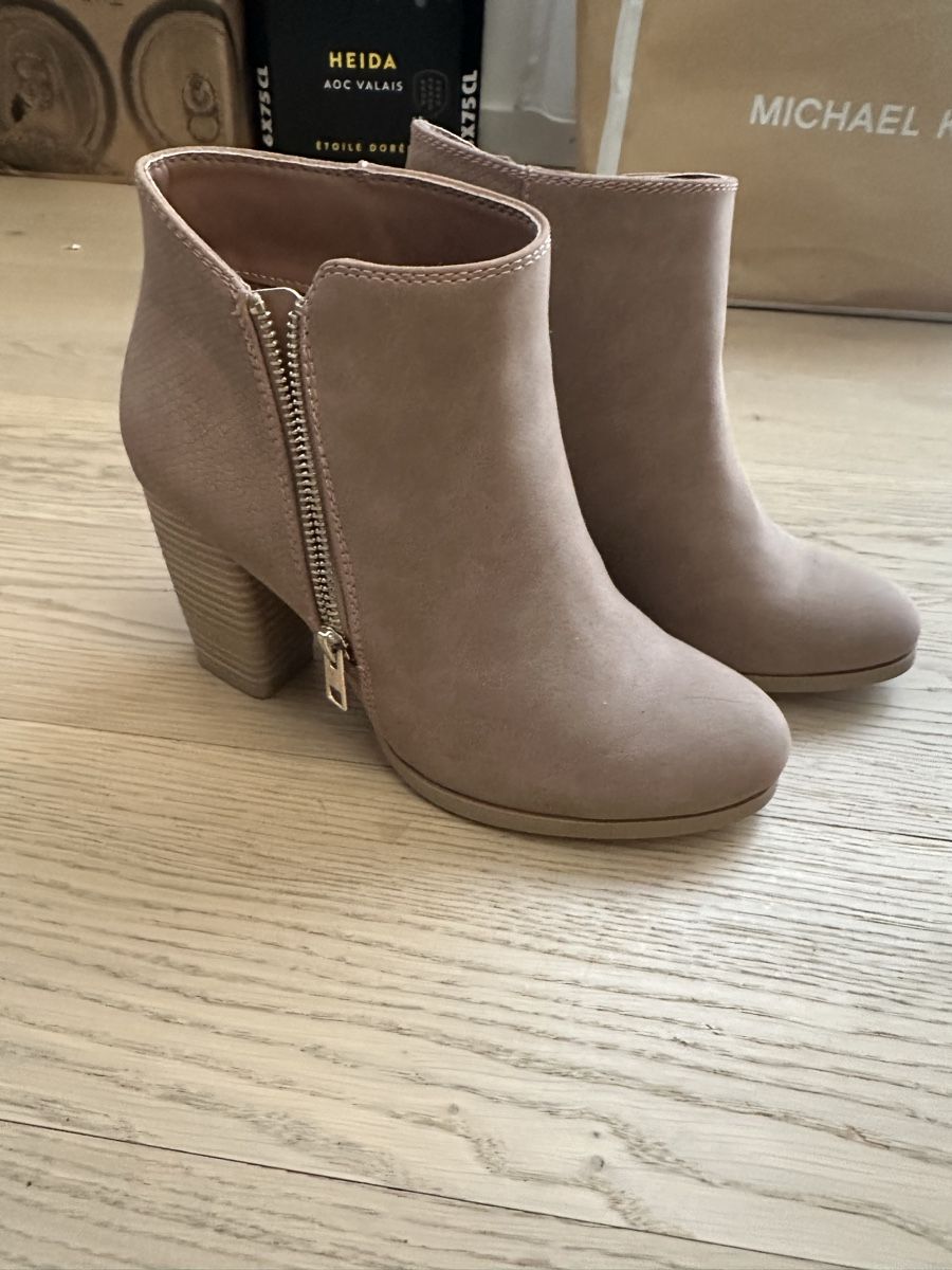 Scarpe da donna: Bottines Call It Spring, taille 39, neuves – Nuovo (secondo la descrizione) da Lausanne venduto da Liinoa 1
