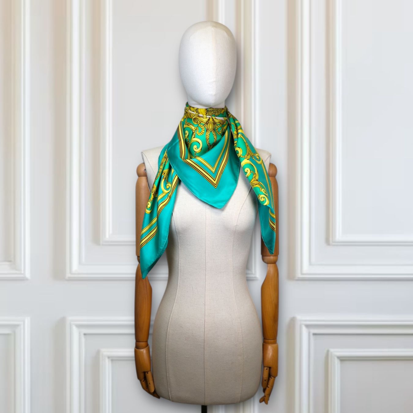 Hermès Foulard & Sciarpe: Hermès Carré "Les Tuileries" – Usato da Binningen venduto da Designerlabels 2