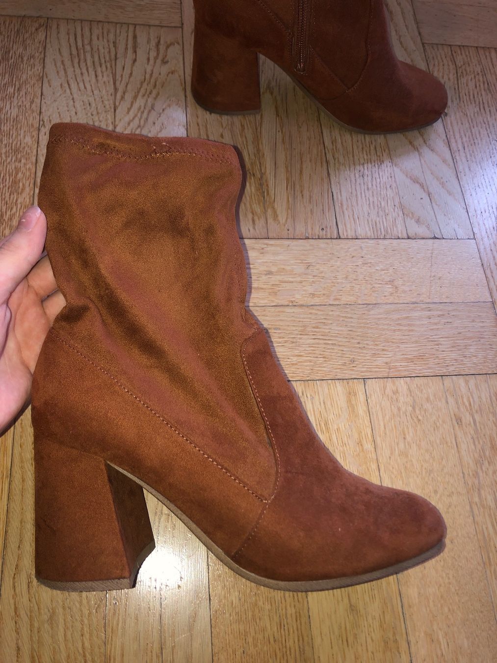 Scarpe da donna: Bottines en faux daim 38 – Usato da Bulle venduto da sop_ct6x
