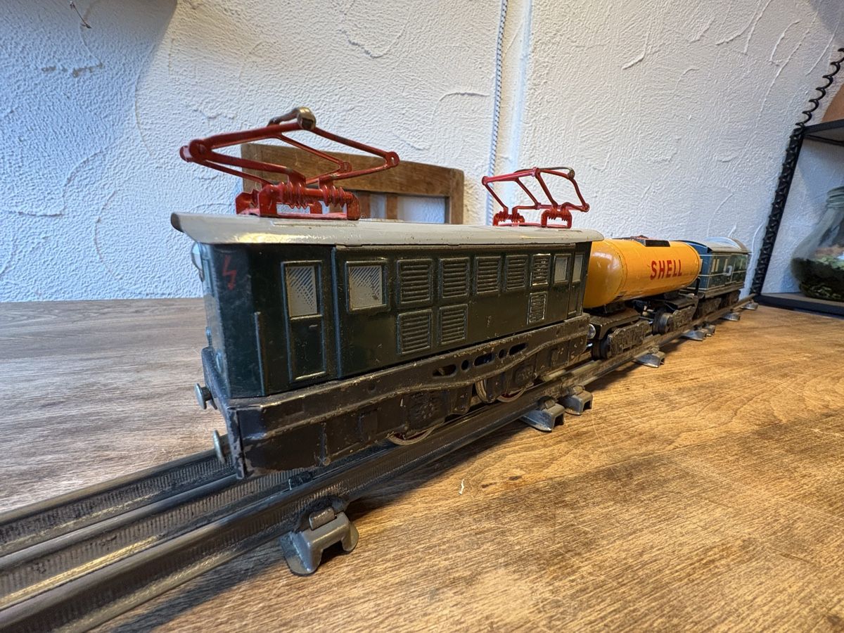 Distler Modelleisenbahnen: Blech Eisenbahn Distler – Gebraucht aus Frauenfeld von Da4Ric98