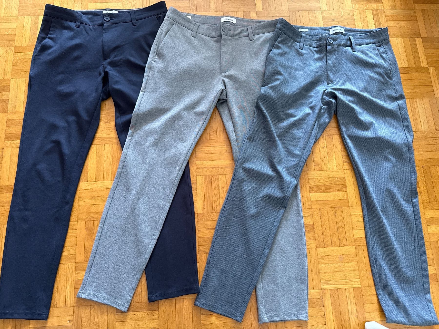 Only Kleiderpakete: Only & Sons Mark slim Herren 32/32 Hose Kleiderpaket – Gebraucht aus Winterthur von britsi