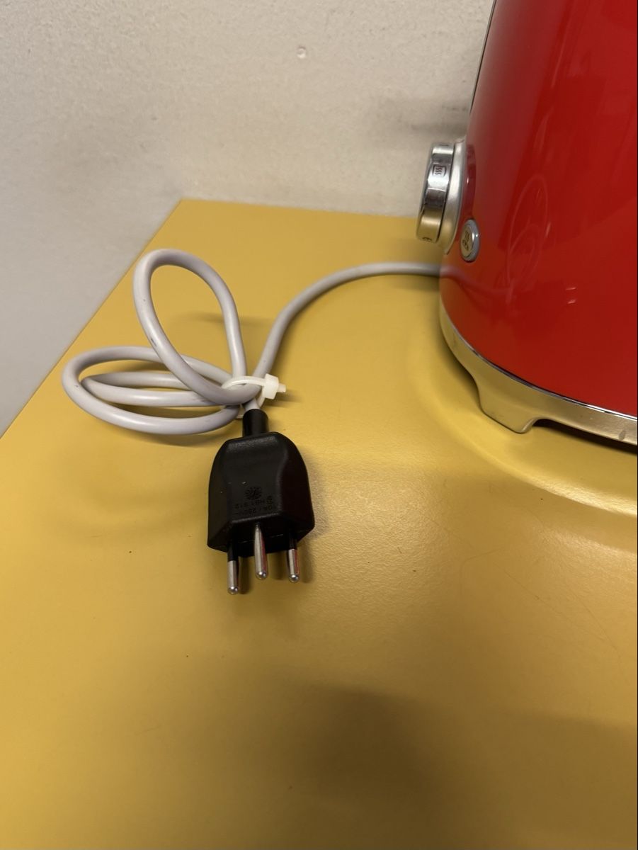 Smeg Küchengeräte: Smeg Toaster lauft einwandfrei  – Gebraucht aus Schlieren von Freundlich02 2