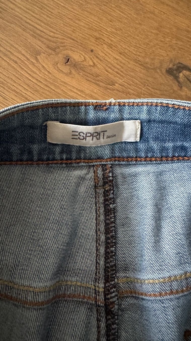 Esprit Jeans: Esprit Damen Caprijeans in Gr 32 – Usato da Riehen venduto da To120 7