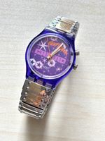 Swatch Uhr lila Metallband mit Motiv guter Zustand