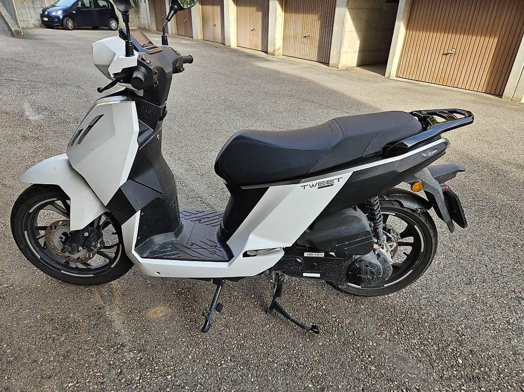 Peugeot Scooters: Scooter tweet 125 blanc – Gebraucht aus Gland von ced_s86m 2