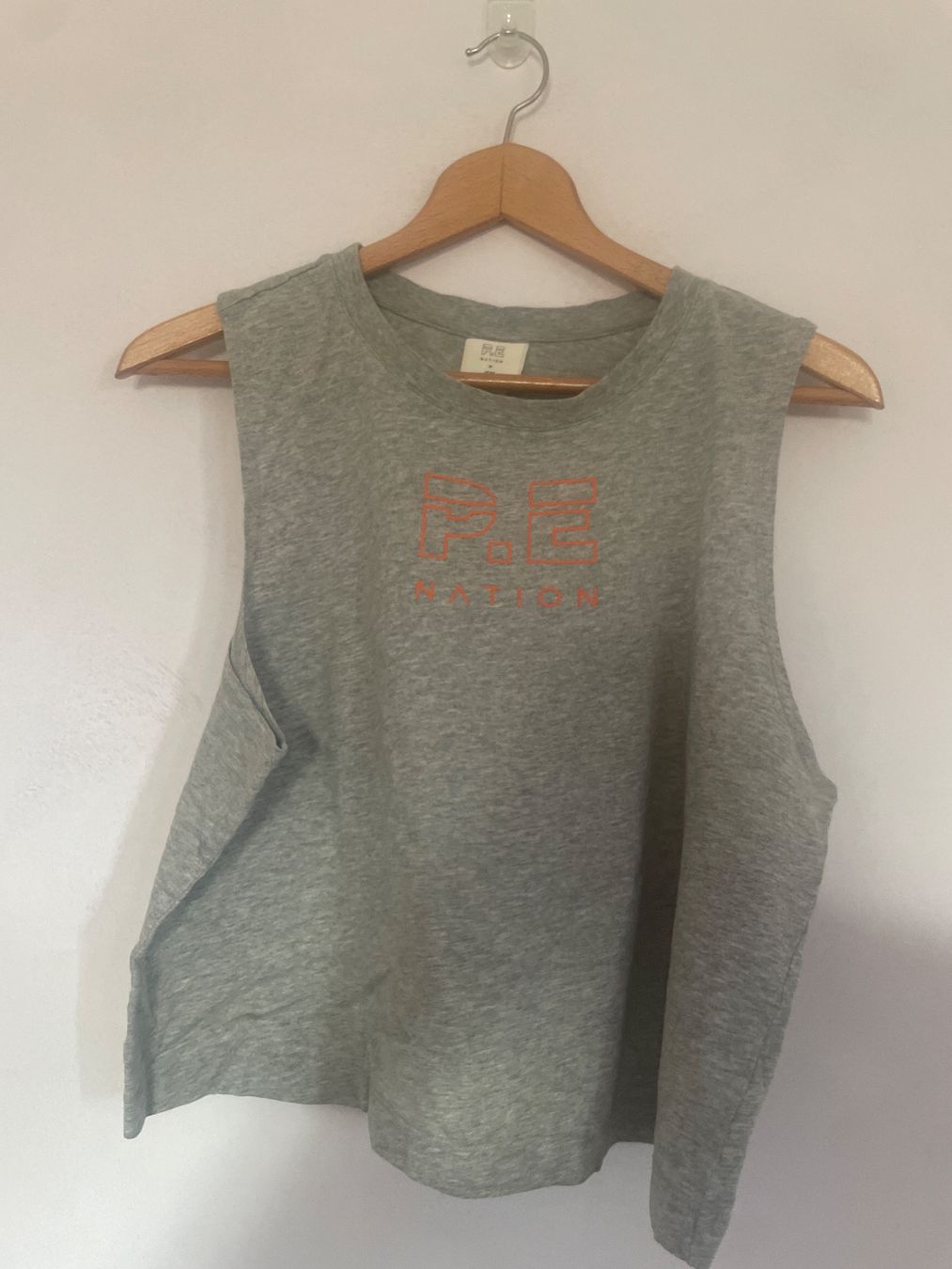 Tops: Haut gris clair d’été – Gebraucht aus Lausanne von log_rrq7