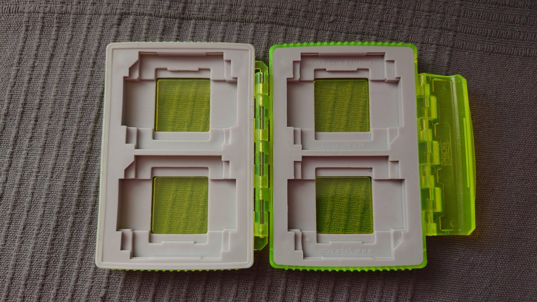 Altro in Decorazioni & Accessori: Boîtier de rangement cartes SD 4 emplacements – Nuovo (secondo la descrizione) da Cugy VD venduto da Twinsen93 1