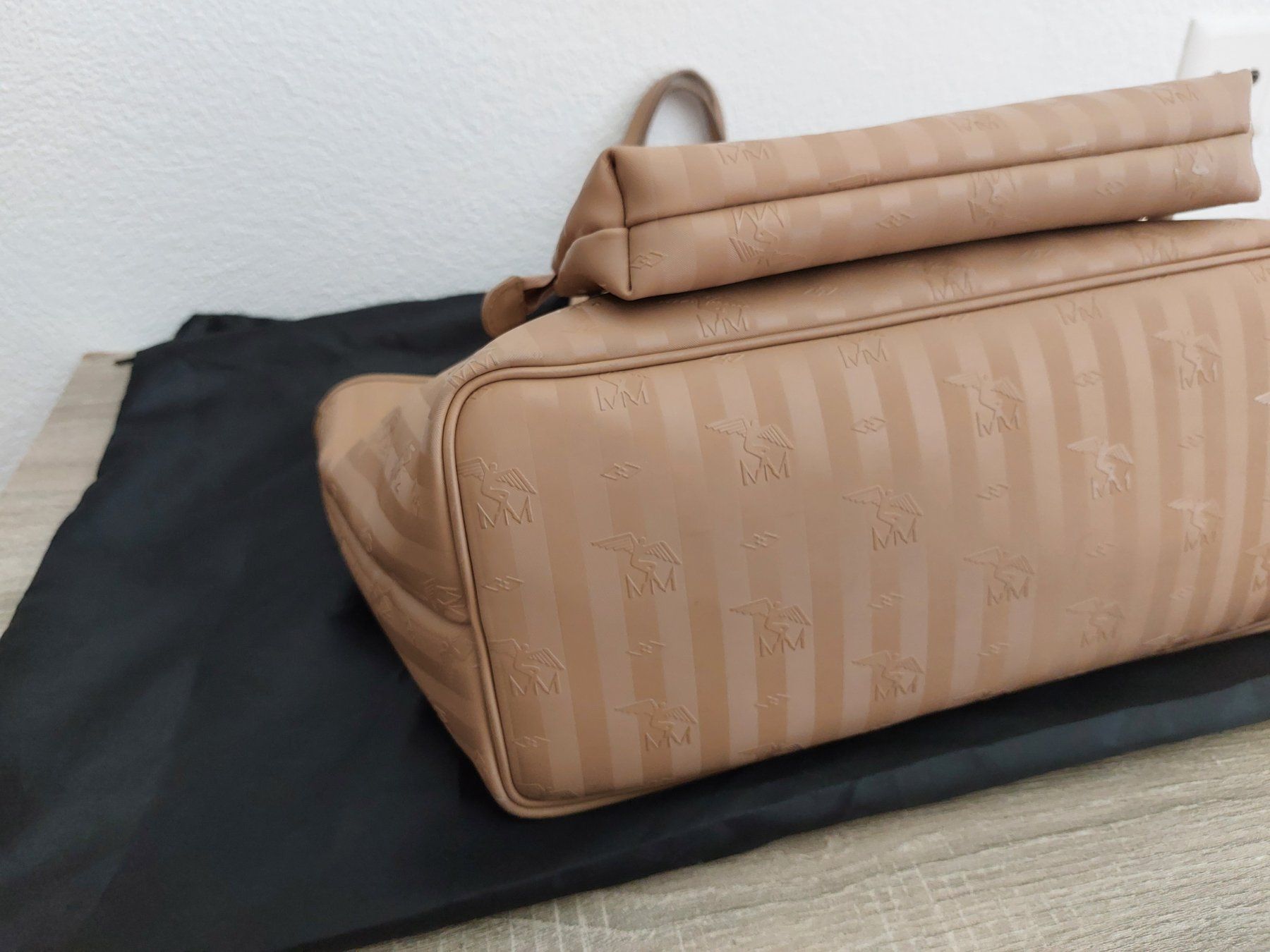 Maison Mollerus Taschen für Damen: Maison Mollerus Bern Schopper Cappuccino-Beige/ Gold – Gebraucht aus Diessenhofen von sTascha07 4