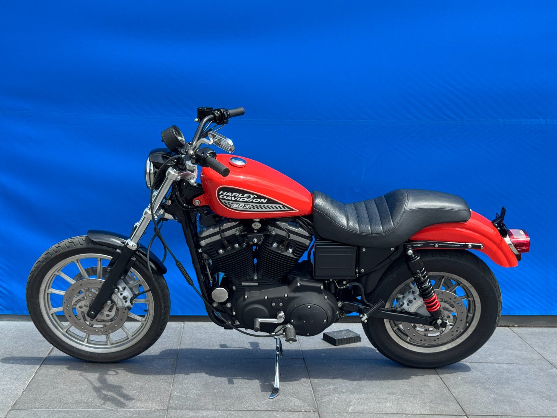 Harley-Davidson Chopper: HARLEY-DAVIDSON XL 883 Roadster – Usato da Escholzmatt venduto da Wikinger11 6