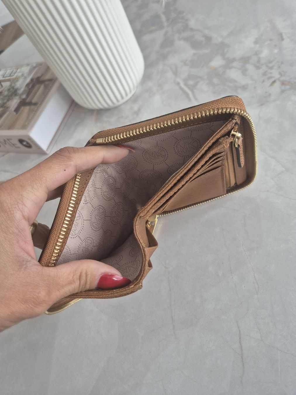 Michael Kors Portamonete: Michael Kors Portemonnaie – Nuovo (secondo la descrizione) da Weisslingen venduto da Airgate 5