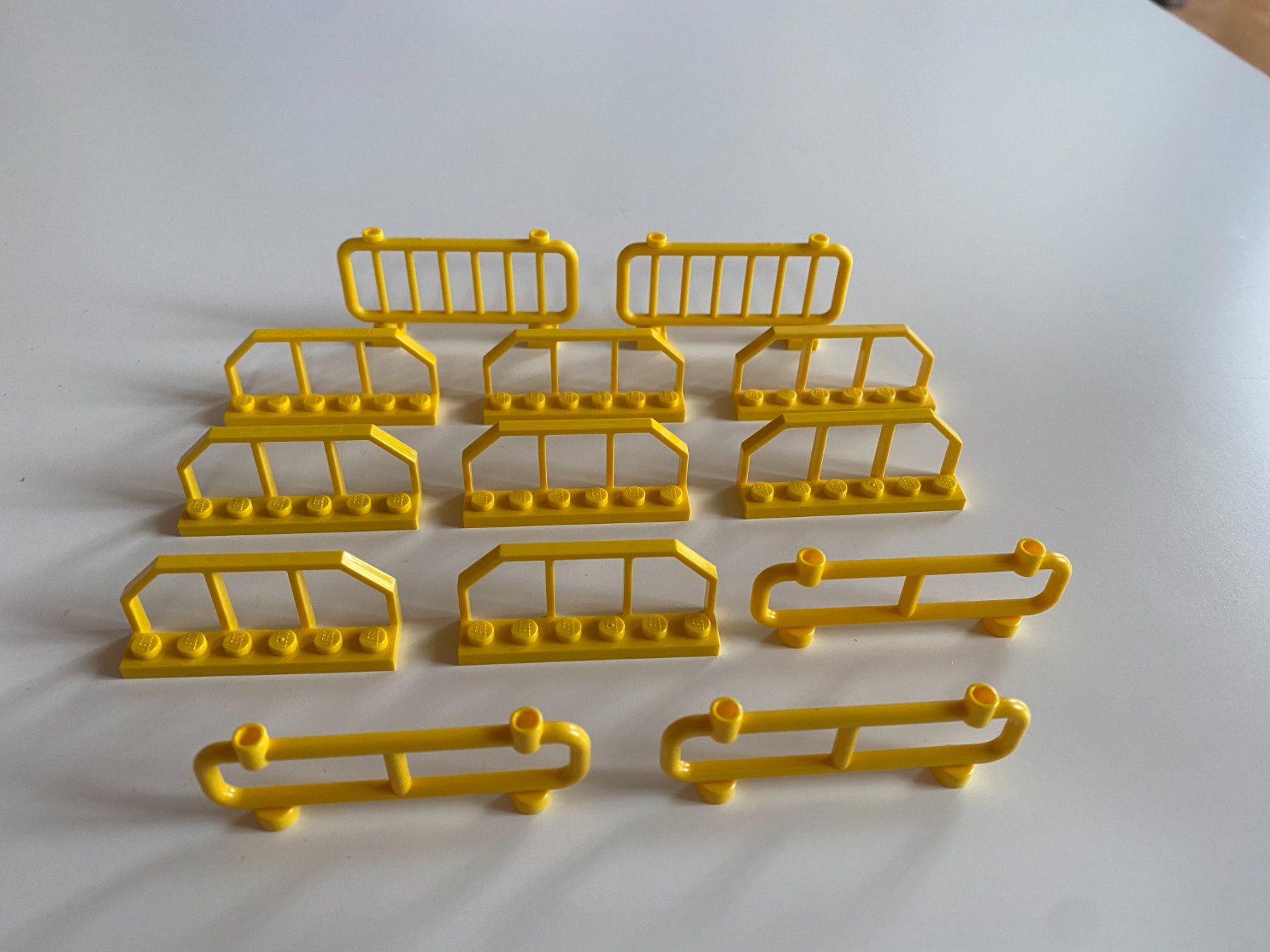 Lego Spielzeuge: LEGO - VERSCHIEDENE - GELBE - ABSPERGITTER – Gebraucht aus Gelterkinden von ajdt4