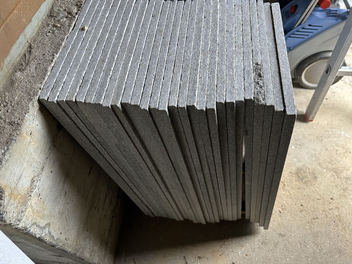 Rivestimenti per pavimenti: Granitplatten geschliffen – Nuovo (secondo la descrizione) da Gontenschwil venduto da Farigo 3