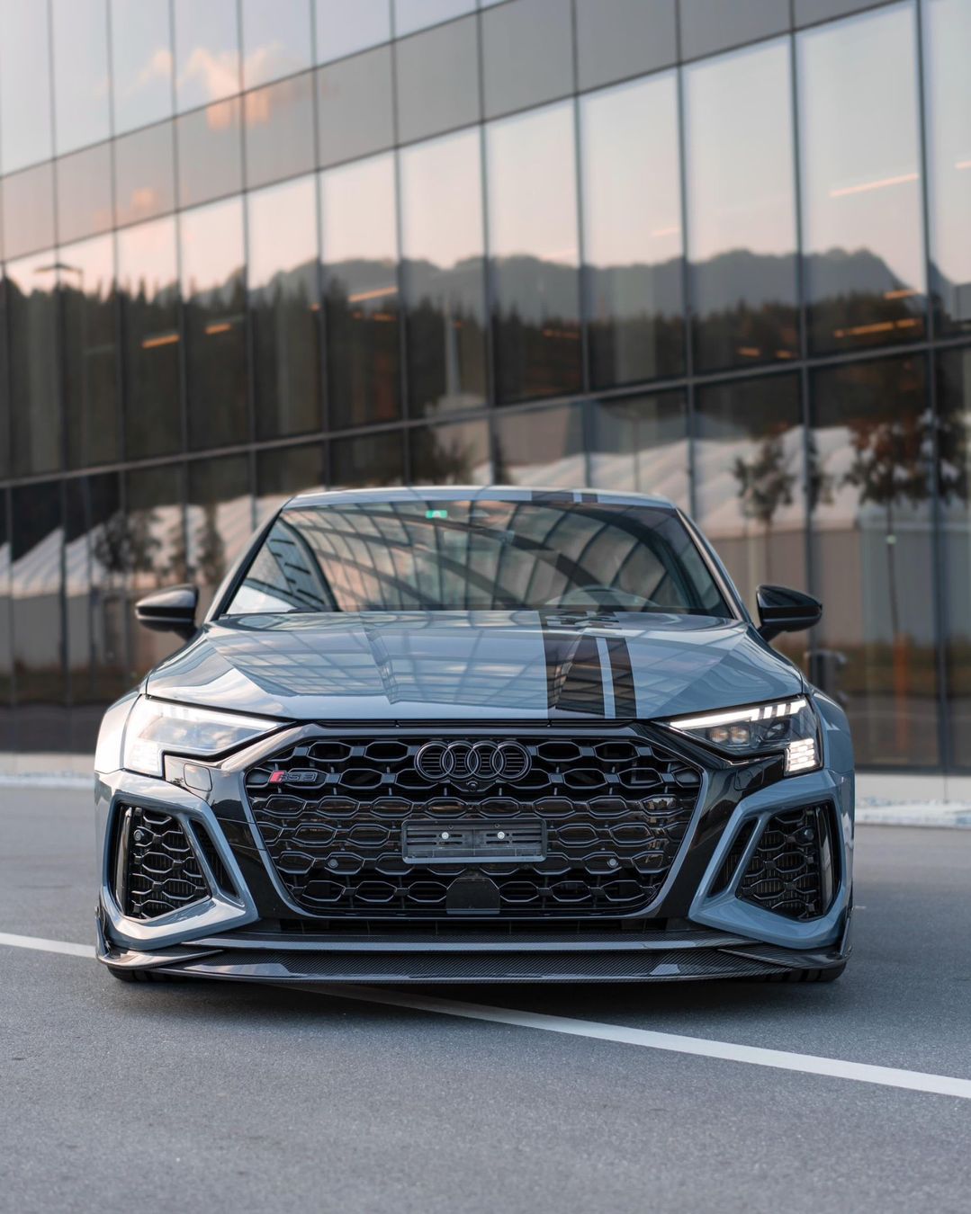 Audi Automobili: Audi RS3 MTM STAGE 3 653PS mit Garantie – Usato da Oberengstringen venduto da audisq5