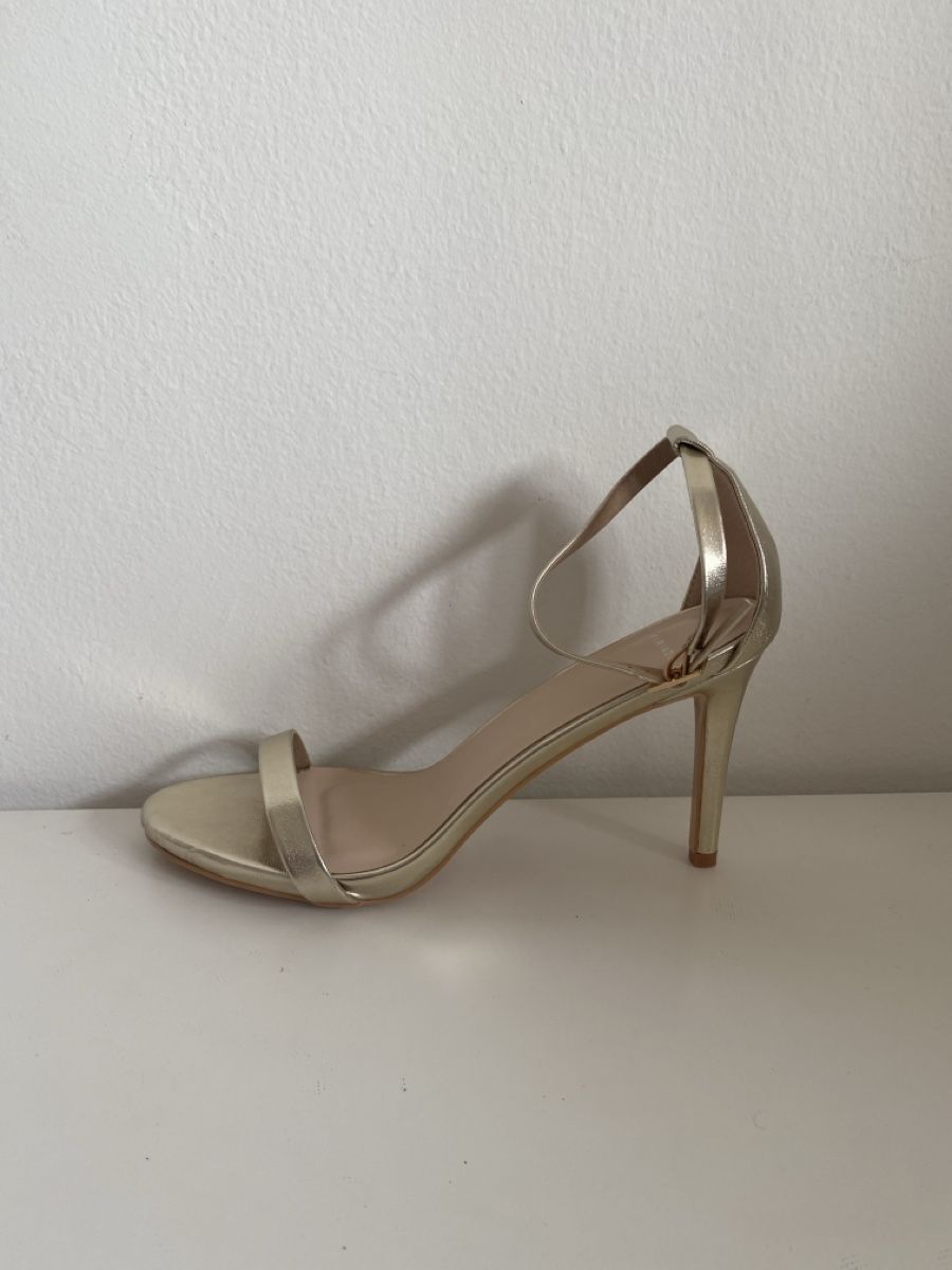 Scarpe da donna: Sandali Miriade dorati eleganti, numero 41 – Nuovo e nell'imballaggio originale da Vacallo venduto da lac_2z26