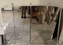Spiegelschrank
