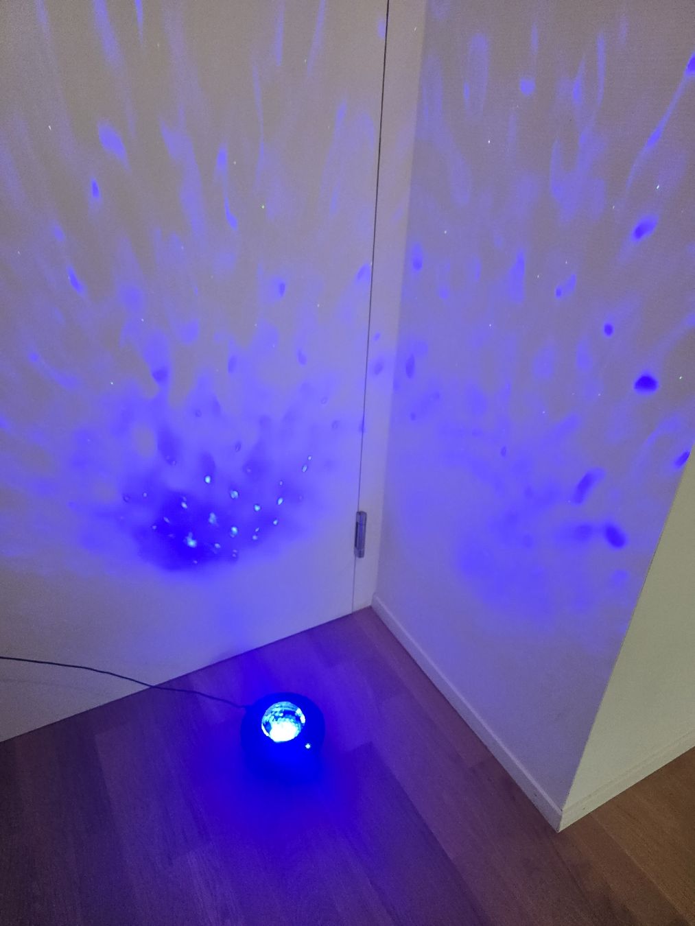 Lampade: Projecteur d'étoiles LED avec télécommande et câble USB – Nuovo (secondo la descrizione) da BERN venduto da froggyinternationale 2