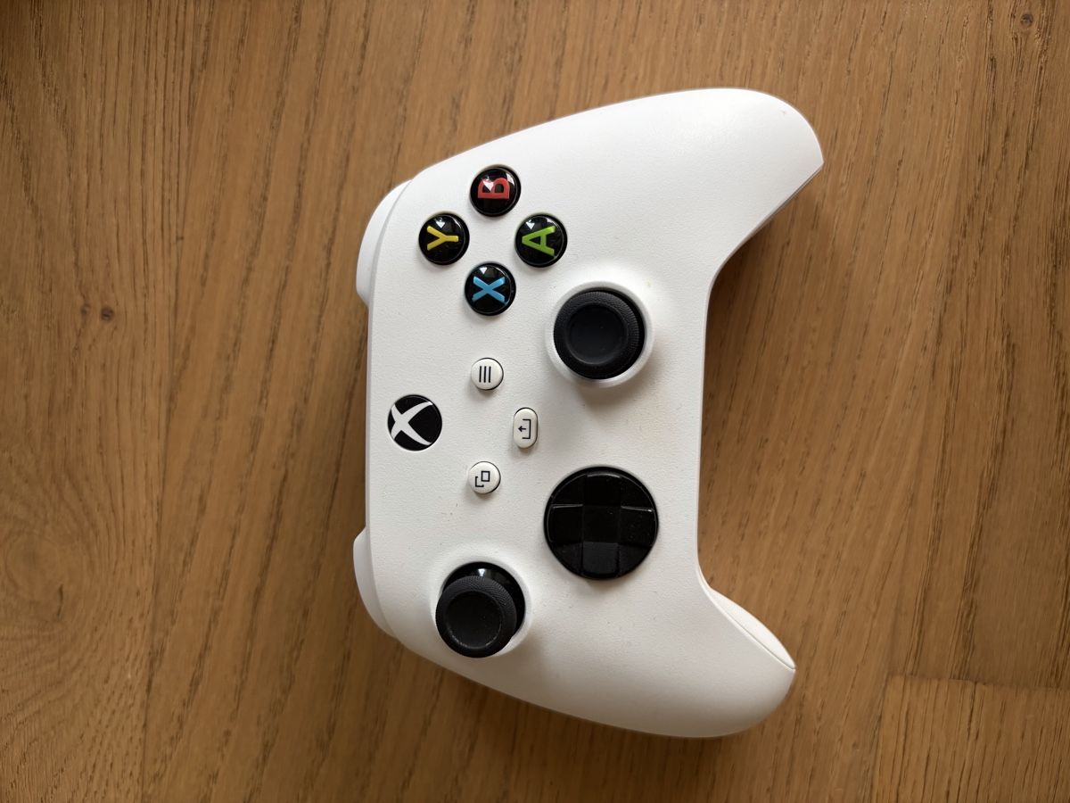Microsoft Consoles: Xbox Series S avec manette – D'occasion à Lengnau BE par User183719 1