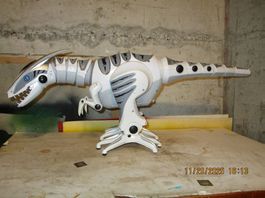 robot raptor articulé