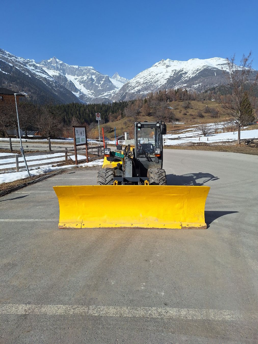 Sgombero neve: Schneepflug Schwenkbar 240cm – Usato da Ernen venduto da Biraemannli15 5