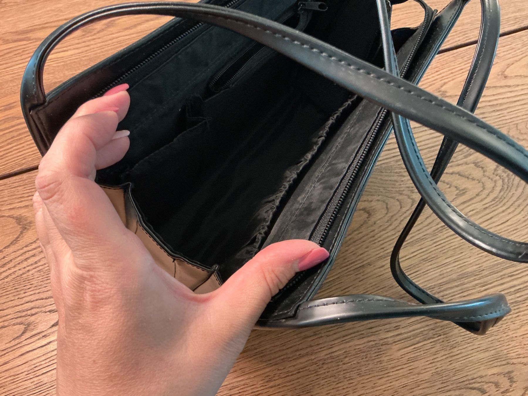 Borse da donna: Elegante, zeitlose Handtasche, schwarz, ... – Usato da Würenlos venduto da sweety5436 2