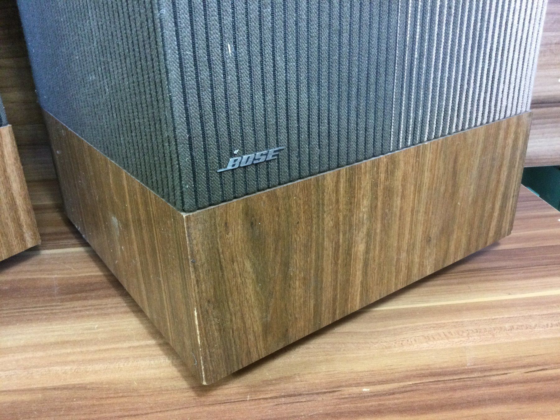 Bose Casse acustiche: Gebrauchte Vintage-Lautsprecher vom Typ Bose 501 – Usato da Wangen SZ venduto da kuriosum12 2