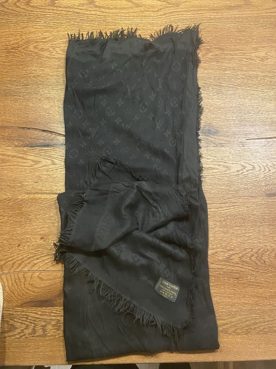 Louis Vuitton Foulard & Sciarpe: Louis Vuitton Schal Monogram schwarz – Usato da Adliswil venduto da jes_lv9x 3