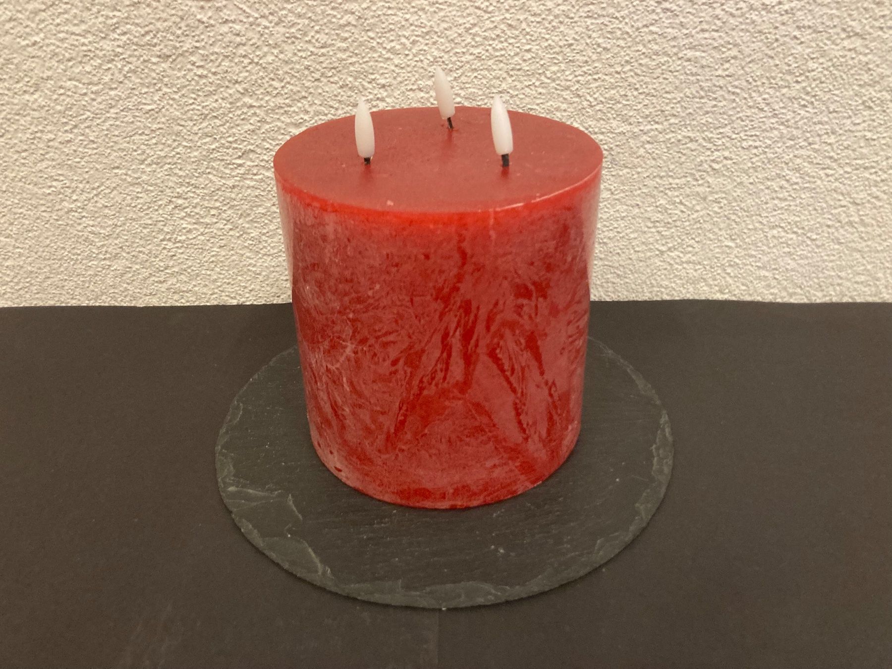 Candele: LED Echtwachs 3-Docht Kerze, 15 x 15 cm, rot, Timerfunktion – Nuovo e nell'imballaggio originale da Neuenhof venduto da jorogo