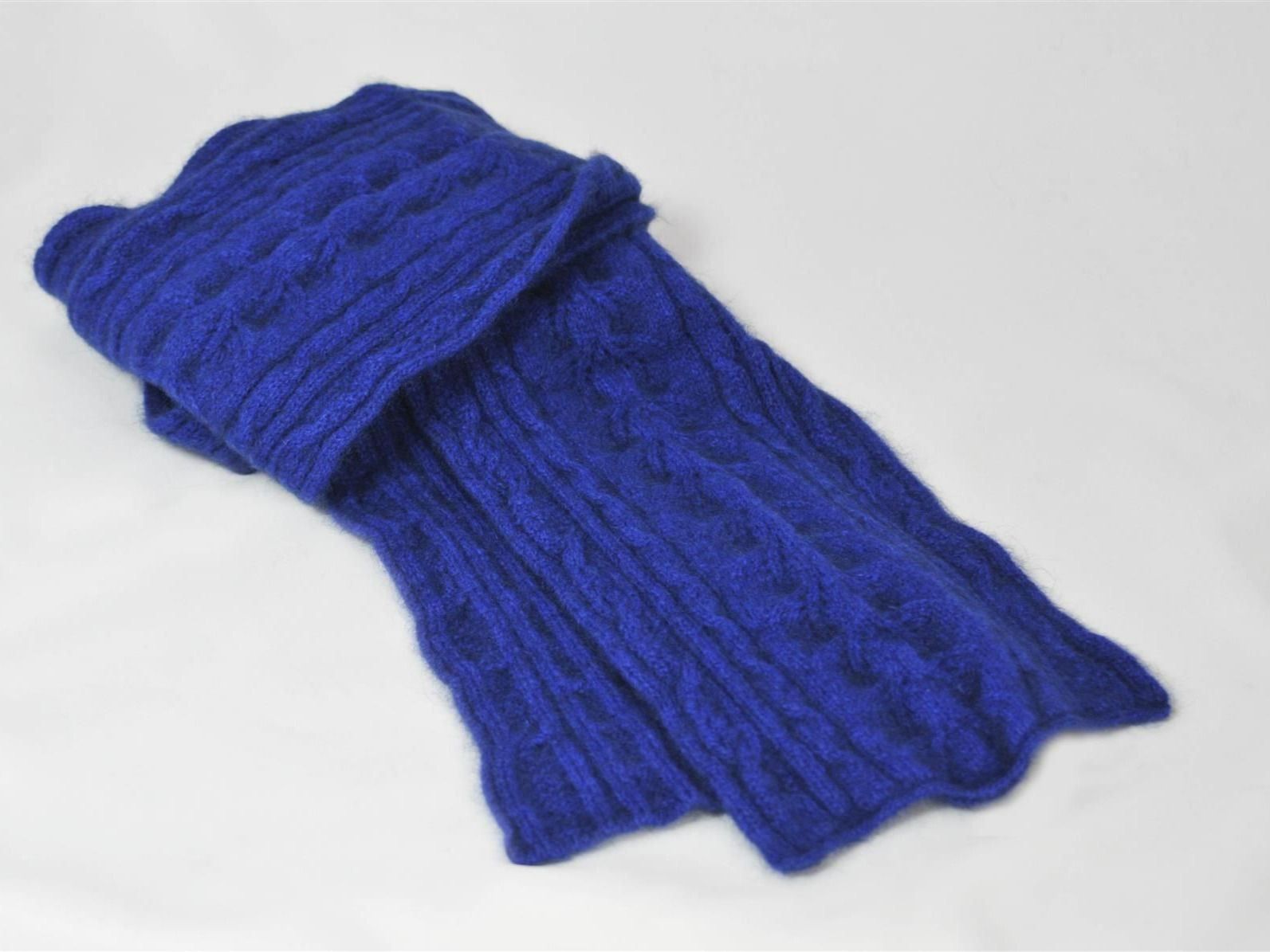 Foulards, Tücher & Schals: Possum Halstuch Ajour-Muster blau – Neu und originalverpackt aus Zollikofen von marys-choice
