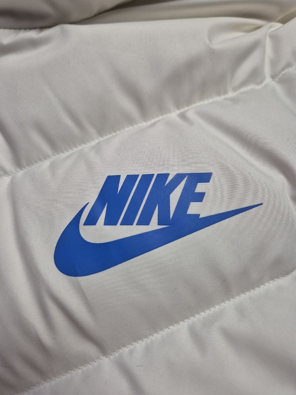 Nike Jacken: Nike Winterjacke Down Filled Grösse M – Neu (gemäss Beschreibung) aus St. Gallen von CaliSunshine 2