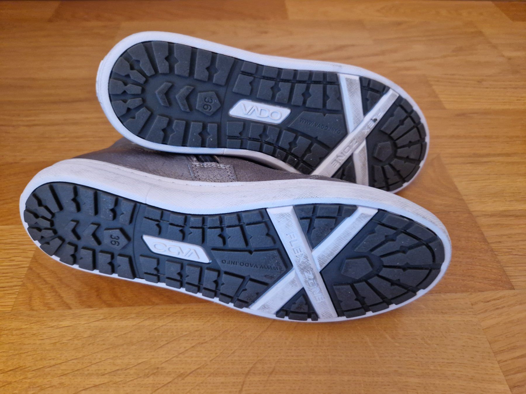 Scarpe per ragazze: Vado Sneaker, Gr. 36, Neu mit Etikett, Grau – Nuovo e nell'imballaggio originale da Buchs Sg venduto da Valedi 6