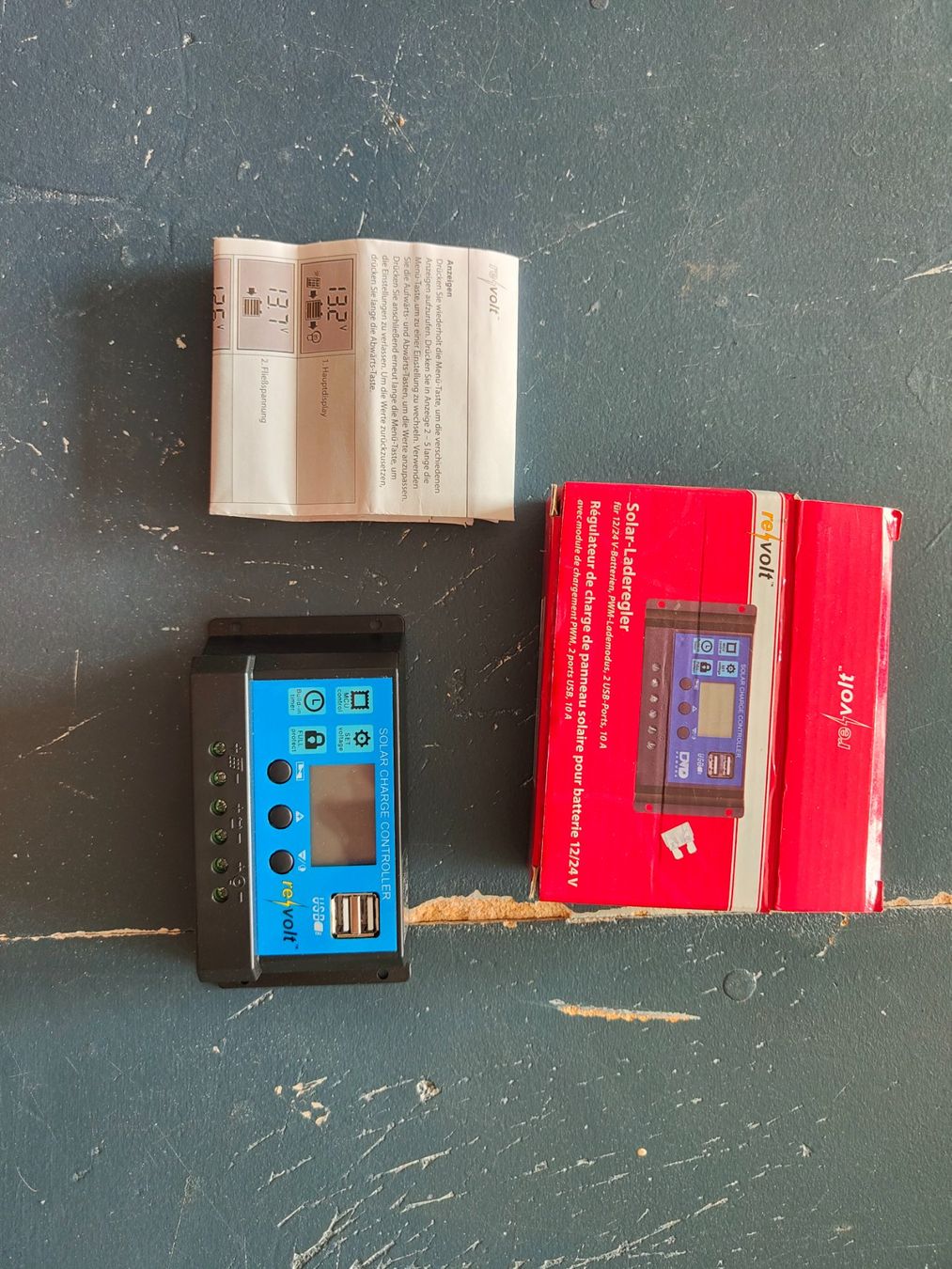 Caricabatterie: Solar charge controller 12/24 V DC Revolt – Nuovo e nell'imballaggio originale da Zürich venduto da Weatherbound