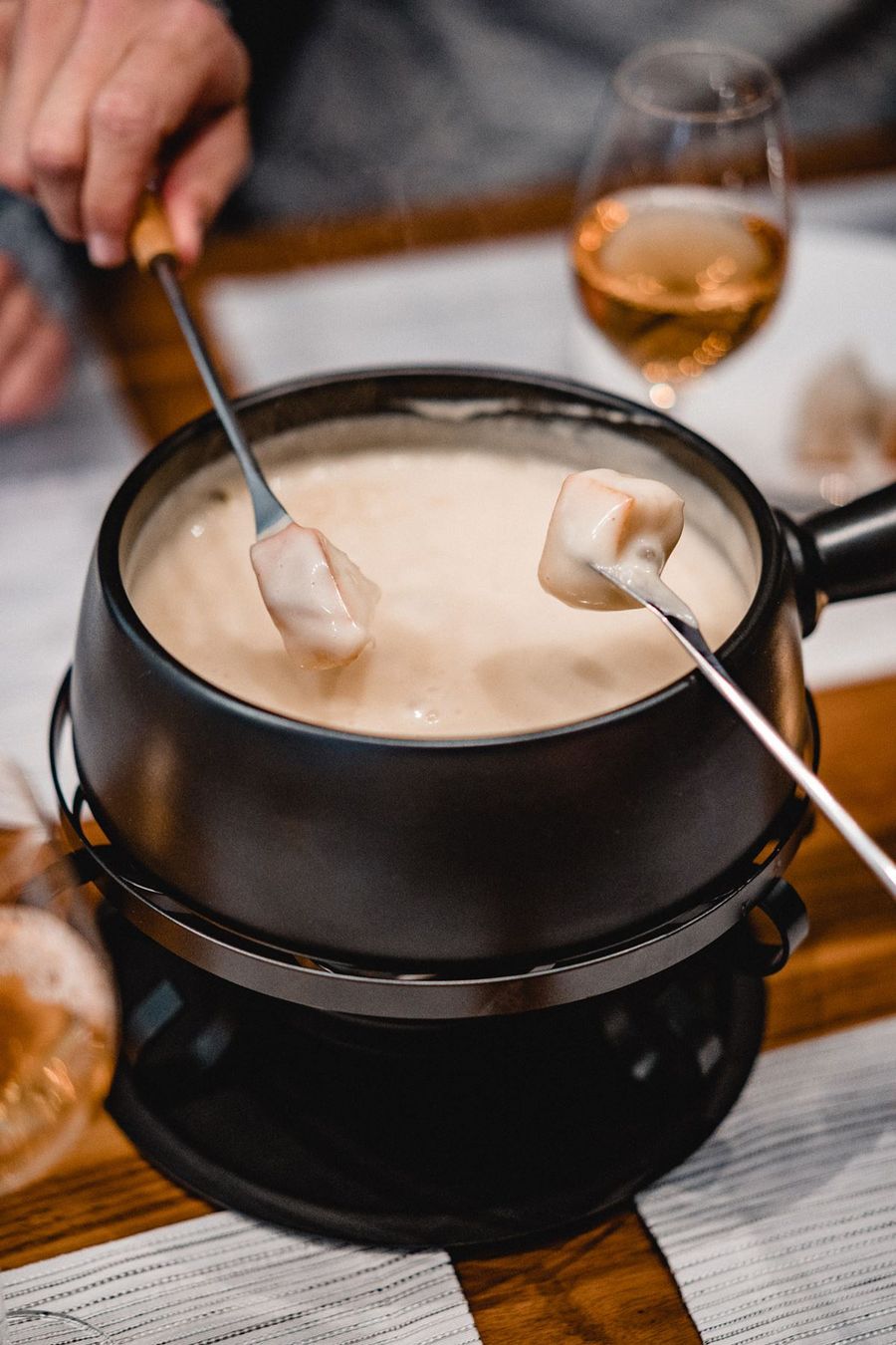 Appareils de cuisine: Käsefondue-Set Medium "Pure" 9-teilig – Neuf avec emballage d'origine à Wettingen par kochshop 3