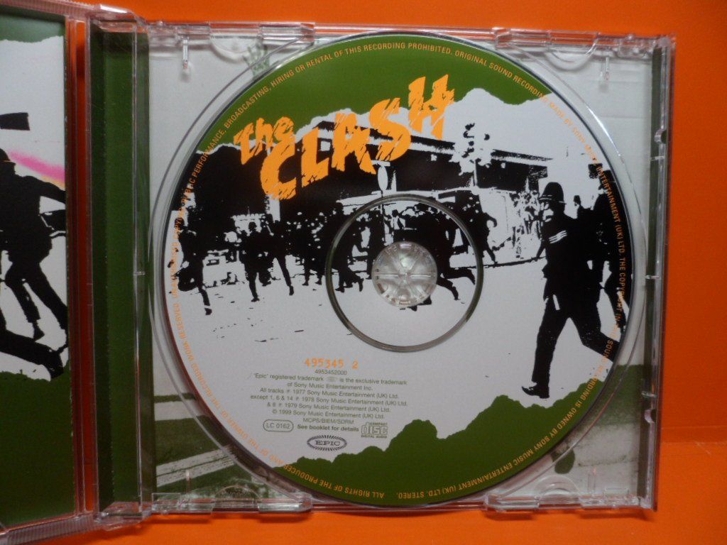 CDs: THE  CLASH  2 CD   the clash,  give 'em enough rope – Gebraucht aus Langnau i. E. von gf2_29jt 7