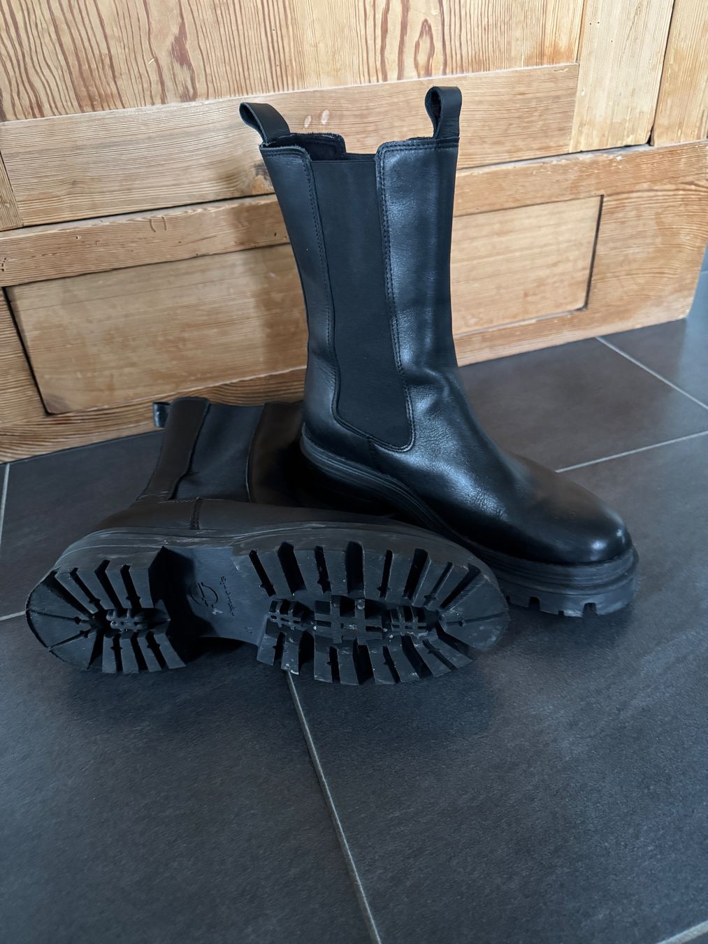 Tamaris Damenschuhe: Tamaris  Stiefel Schwarz Gr. 41 – Neu (gemäss Beschreibung) aus Müntschemier von lunalena13 1