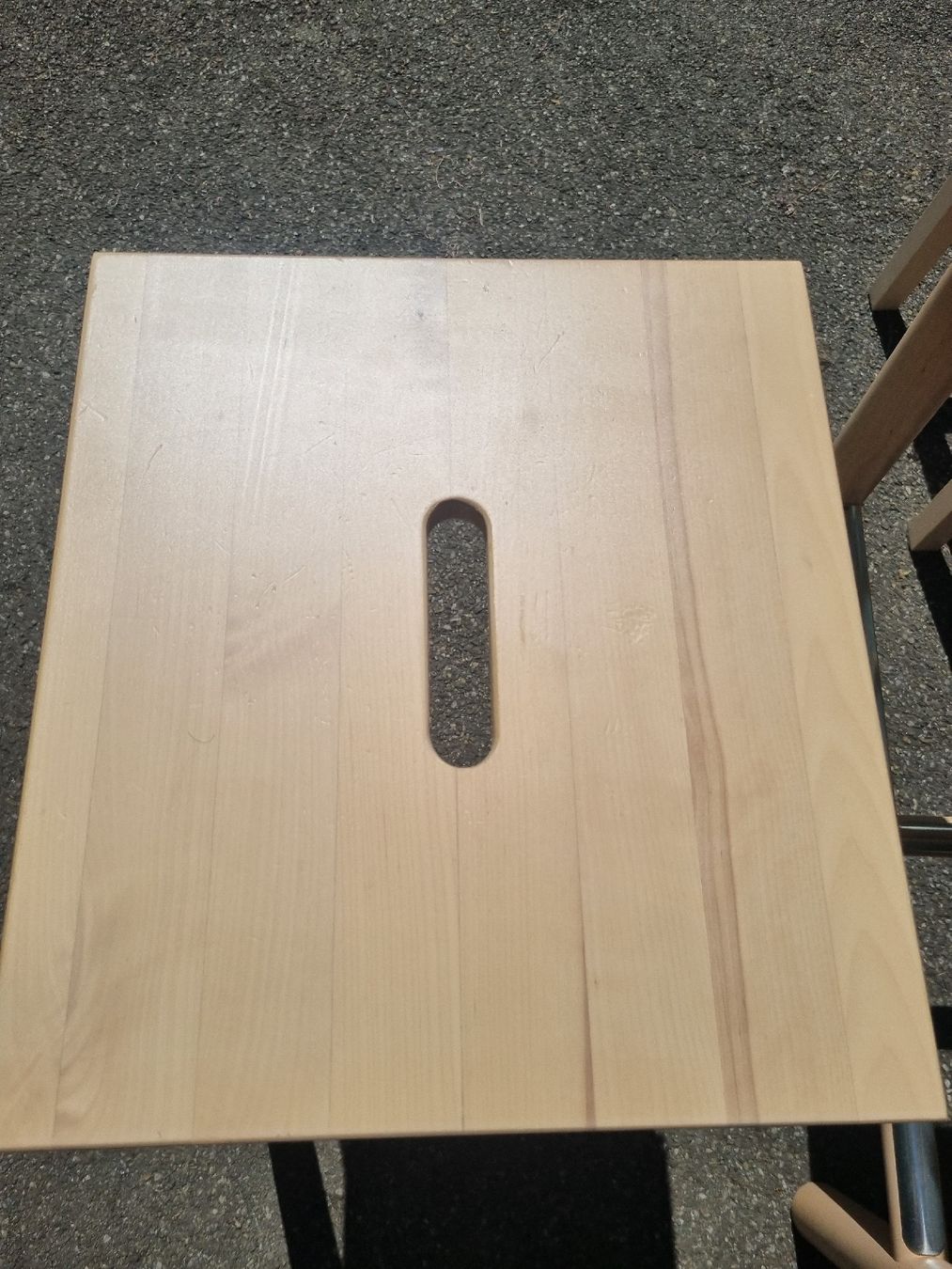Ikea Set di tavolo e panche: Ikea-Bartisch und 3 Barhocker – Usato da Zürich venduto da mas_gky6 7