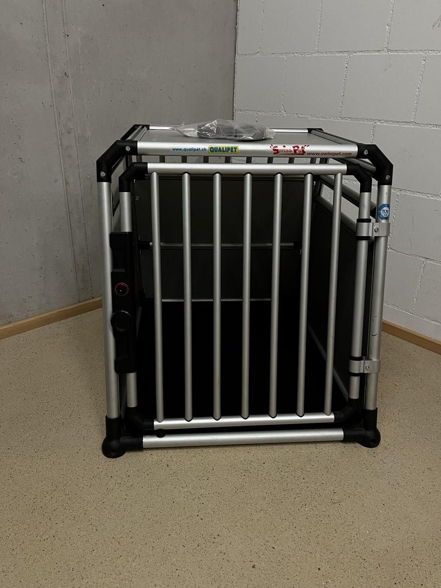 4pets Cages, transport & sécurité: QUALIPET Hundebox Transportbox  PRO Line Eagle Grösse M – D'occasion à Islisberg par Luka89 1