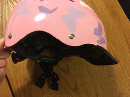 Kinderhelm von Nutcase, rosa mit Schmetterlingen, Top!