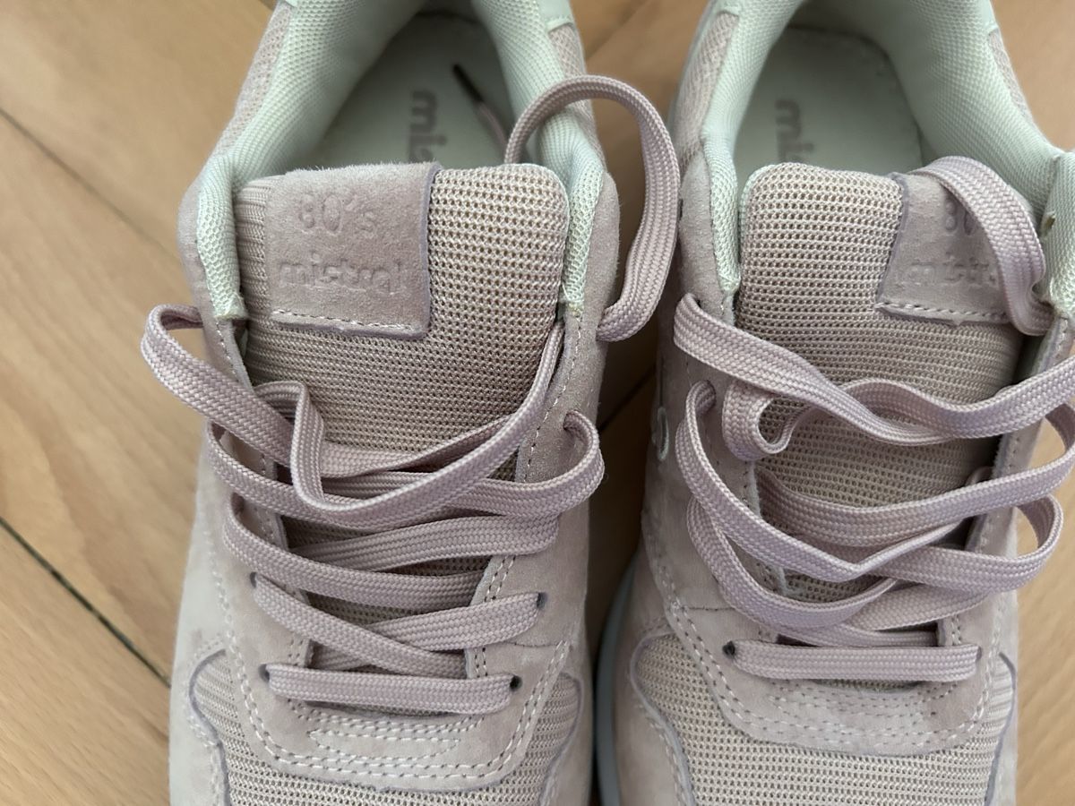 Scarpe da donna: Poudre pink trainers size 41 – Nuovo (secondo la descrizione) da Biel/Bienne venduto da zit_v5yc 3