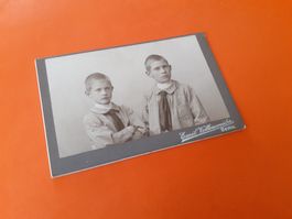 SCHWIIZER JUGEND DAZUMAL - ZWö NOBLI BRüETSCHE - BERN