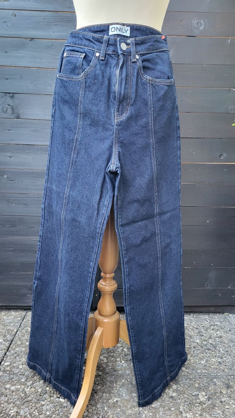 Jeans: Jean taille haute – Nuovo (secondo la descrizione) da Fribourg venduto da VictoriaShop7